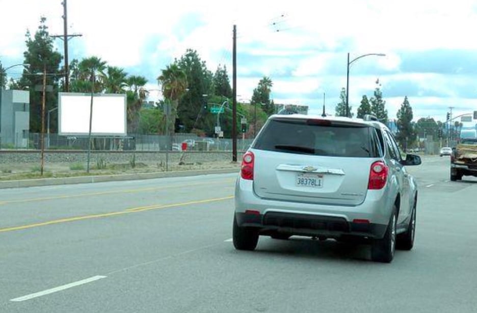 Location photo for N San Fernando Blvd near Burbank Airport – North (AV Line) (Burbank)