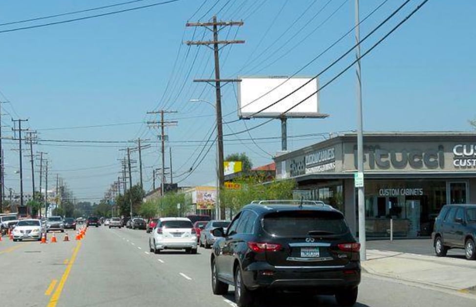 Location photo for Oxnard NS 400ft E/O Kester F/E - 1