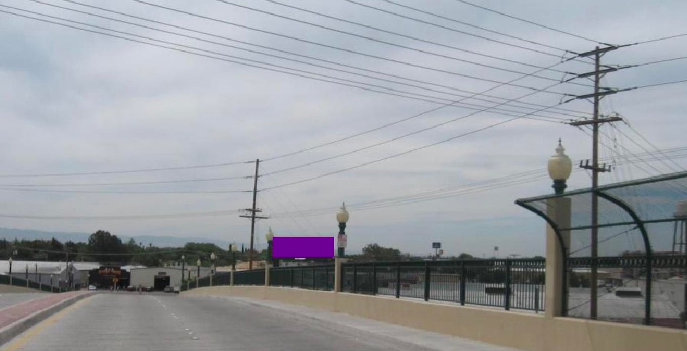 Location photo for Kansas Ave near Virginia Corridor Trailhead (Modesto)