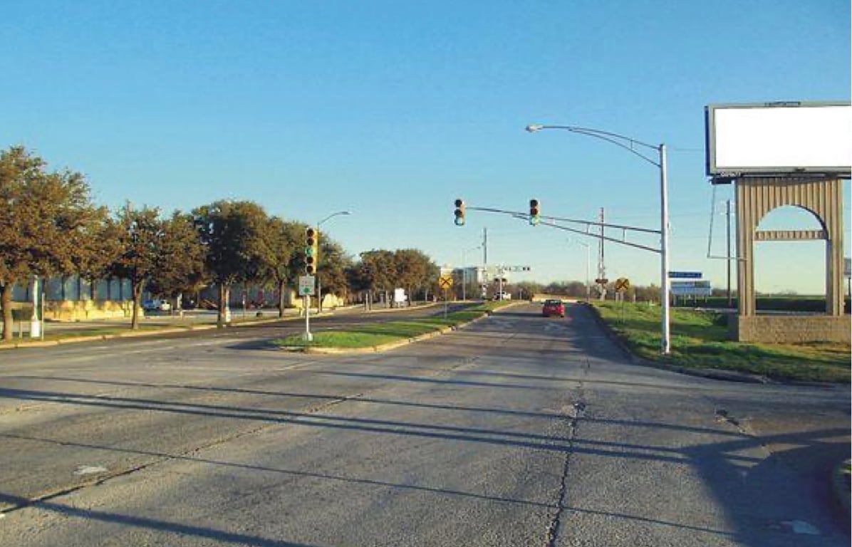 Location photo for N Forest Park Blvd near Flow Therapy Fort Worth (Fort Worth)