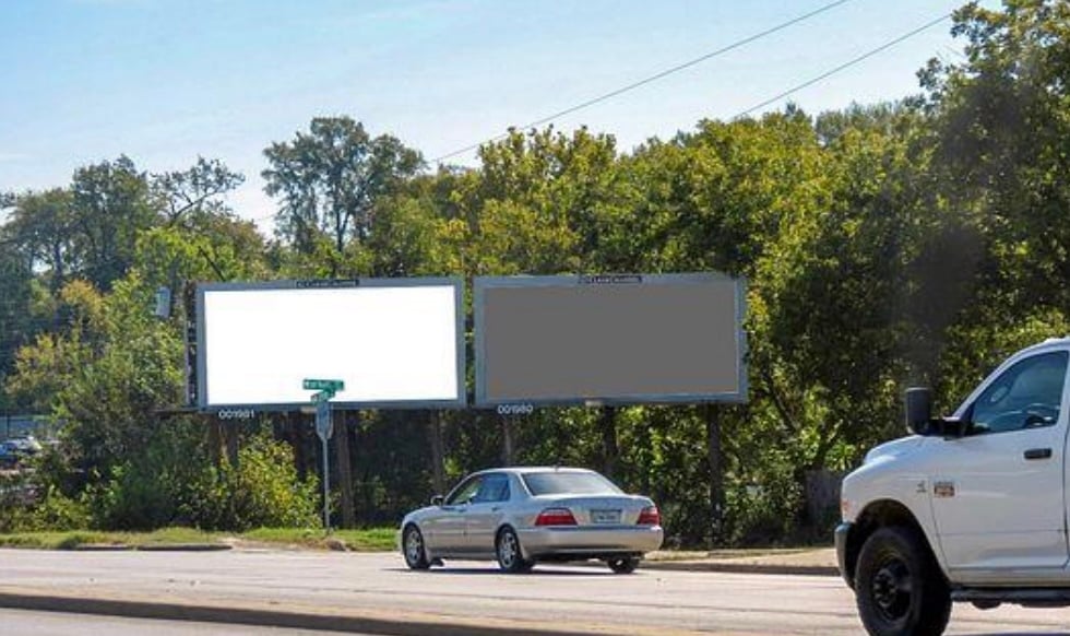 Location photo for NW 28th St SS 100ft E/O Market Av F/W - 3