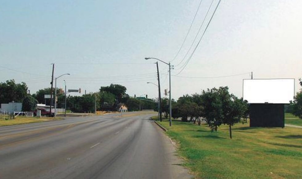 Location photo for White Settlement Rd near White Settlement Trailhead Park (Fort Worth)