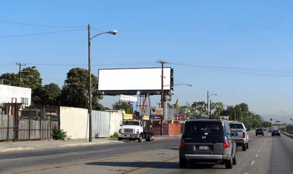 Location photo for E 126th St near Mona Blvd & 126th St, South Los Angeles (Compton)