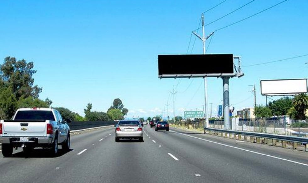 Location photo for Casa Grande Mobile Vlg near Bohemian Park (Sacramento)