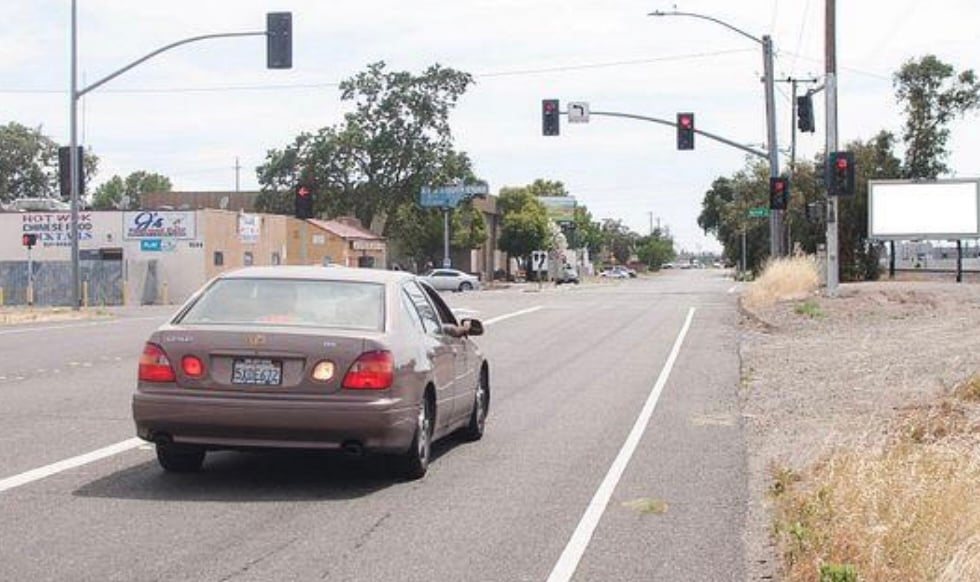 Location photo for Auburn Blvd near Marconi/Arcade Station (EB), North Sacramento (Sacramento)