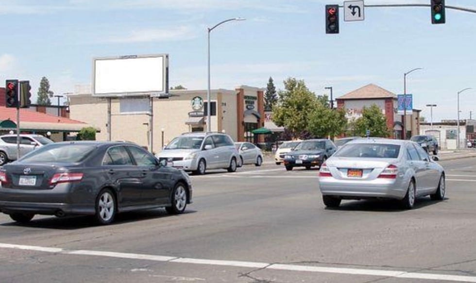 Location photo for Fulton Ave near Fulton Ave & Cottage Way (SB) (Sacramento)