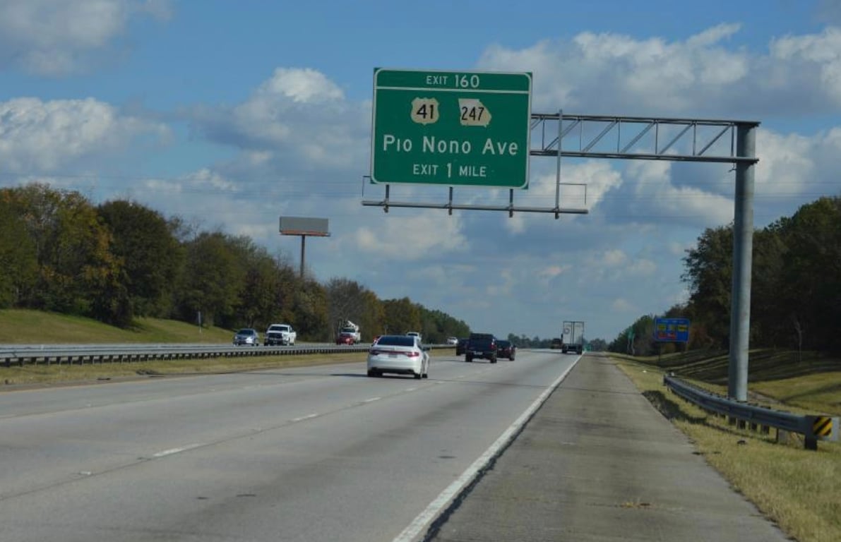 I-75 1.5mi S/O EXIT 160 PIO NONO AVE NS/FW Media