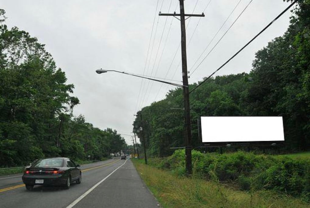 Location photo for Livingston Rd near Birchwood Dr & Livingston Rd (Oxon Hill)