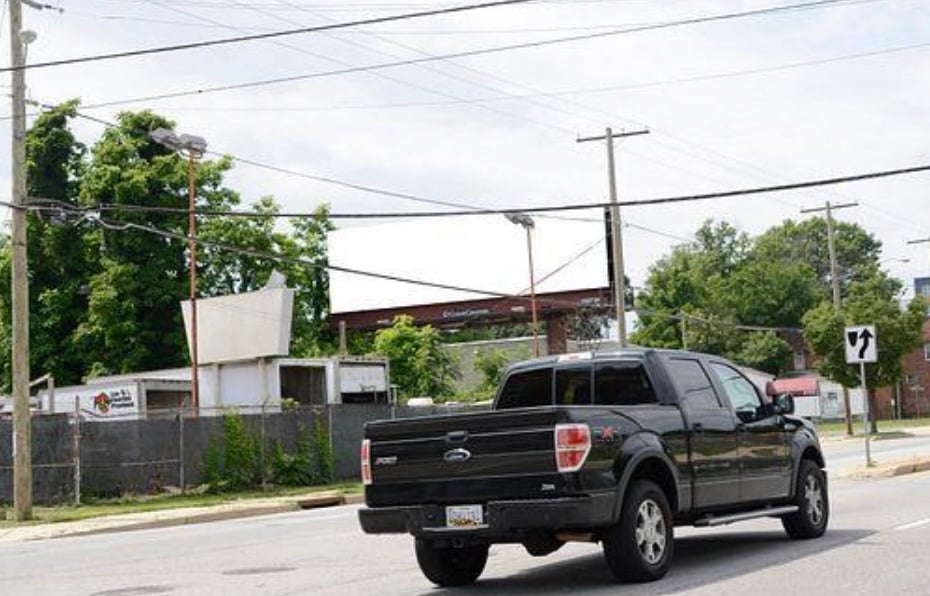 Location photo for Rhode Island Ave near Tienda El Quetzal (Brentwood)