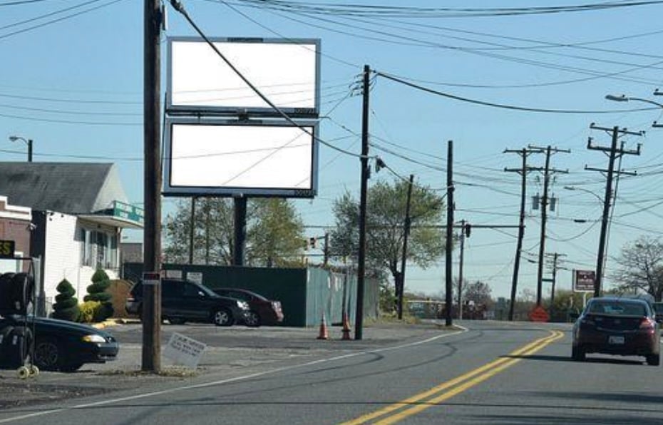 Location photo for Old Silver Hill Rd NS 400ft W/O Silver HIll Rd - F/W