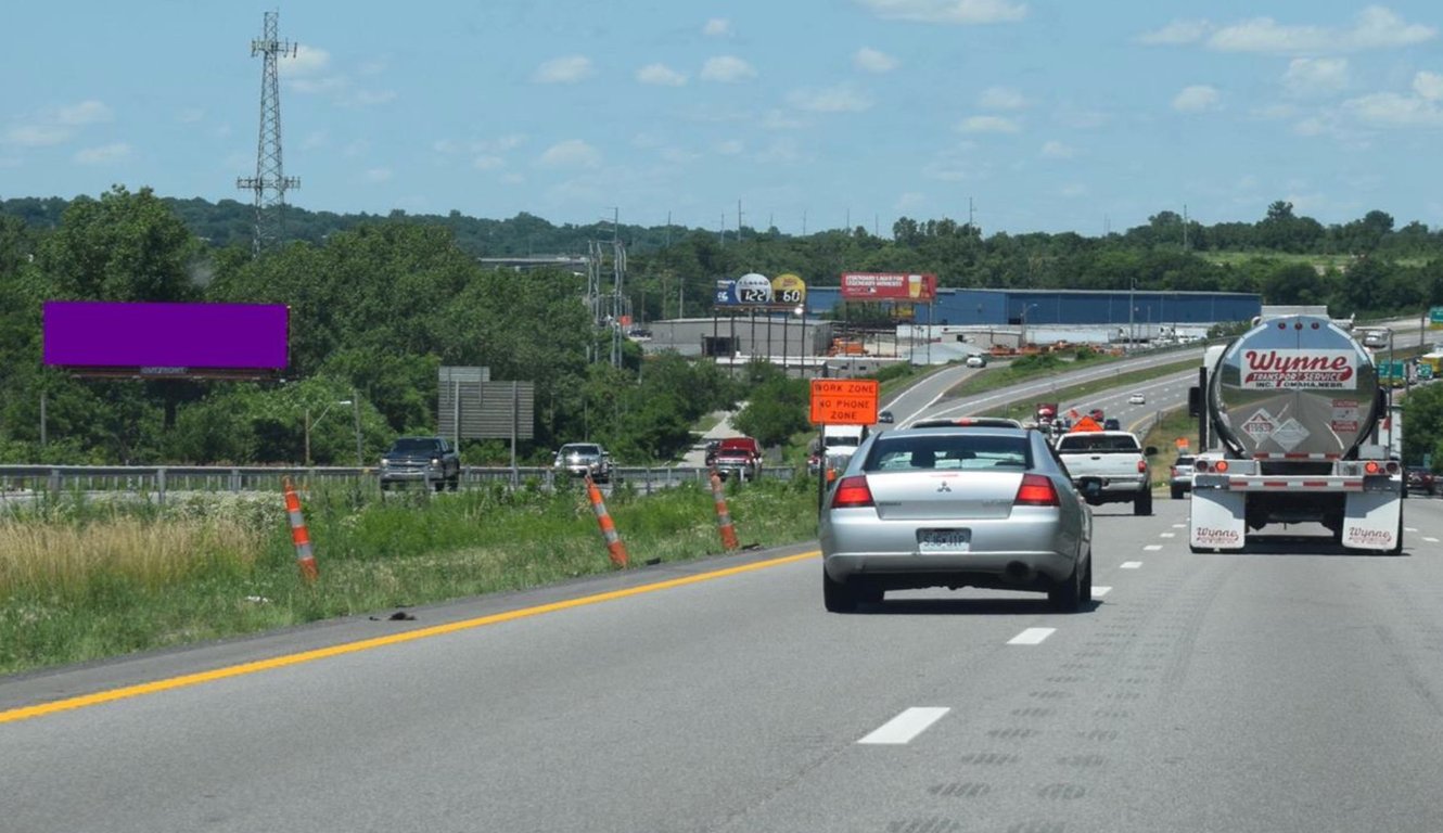 Location photo for Winchester Ave near Aviation Institute of Maintenance, East Side (KCMO)