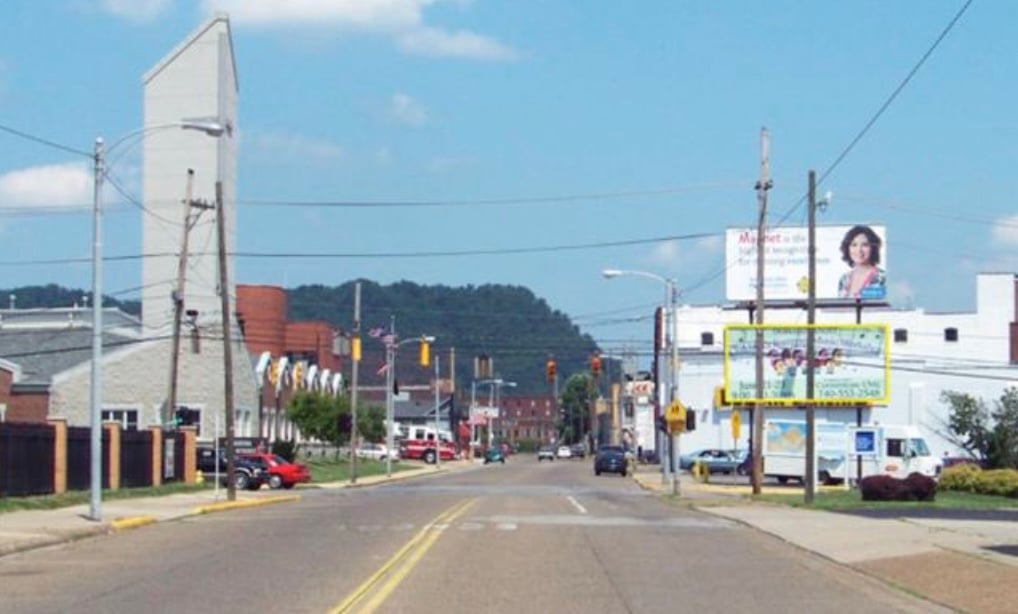 S/E CORNER GALLIA & OFFNERE F/W Bottom Board Media