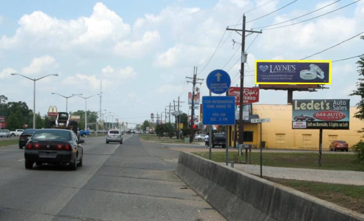 AIRLINE HWY N/O EAST ASCENSION ST E/S Media