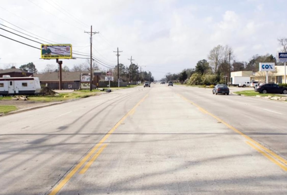 HWY 75 @ GATORLAND BIKE SHOP Media