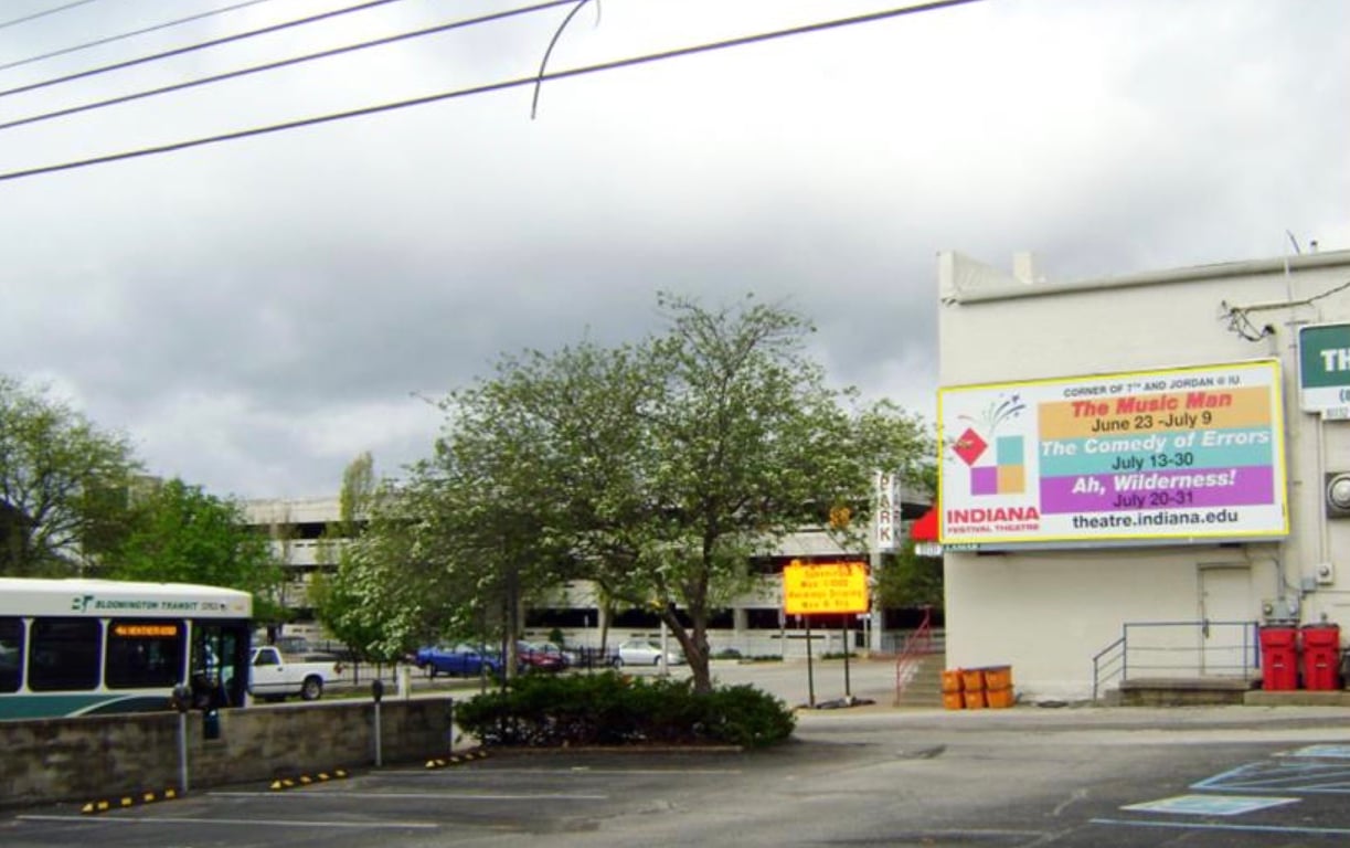 4TH ST E, 100' E/O WALNUT  N/S Media