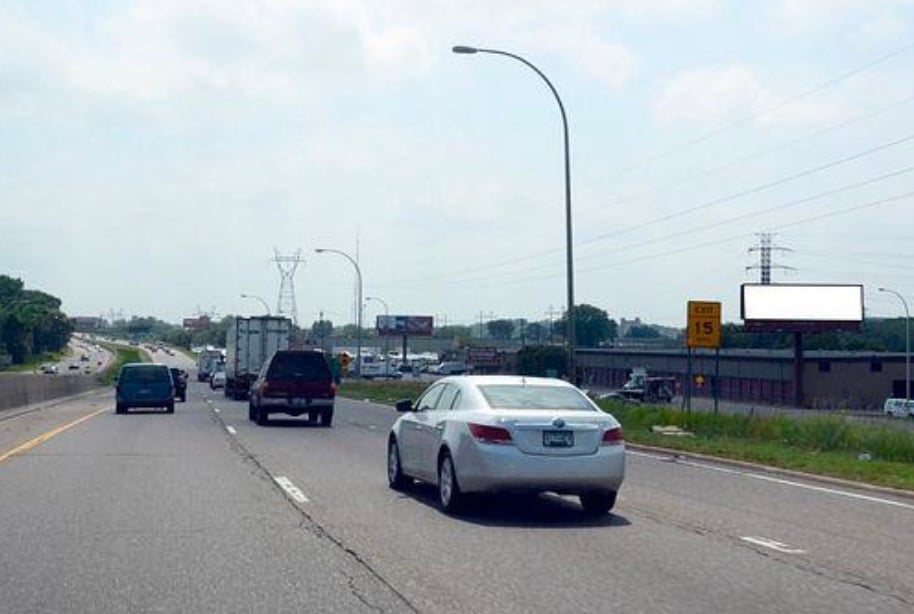 Location photo for N Hunting Valley Rd near Como Ave & Eustis St, Saint Anthony Park (St Paul)