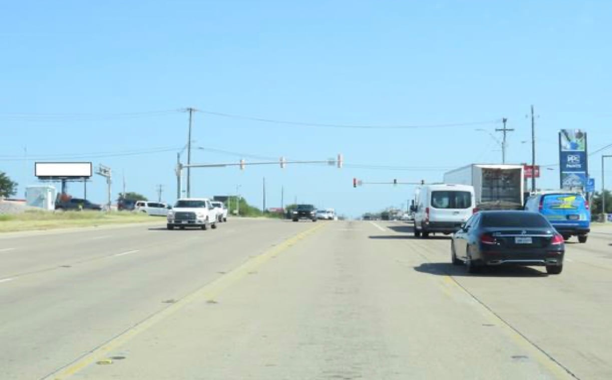 Location photo for Ray White Rd near Lifestyle Christianity University, Parkwood Hills Estates (Fort Worth)