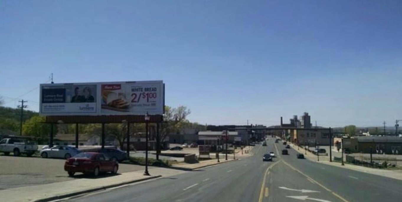 Location photo for E Vine St (Mankato)