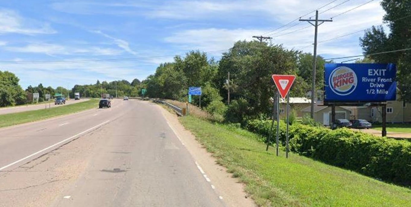 Location photo for Chapman St near West Mankato Park (Mankato)