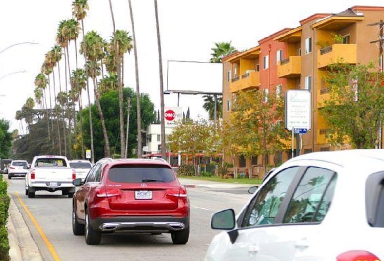 Location photo for Sherman Way near Sherman Way / Rubio, Lake Balboa (Los Angeles)