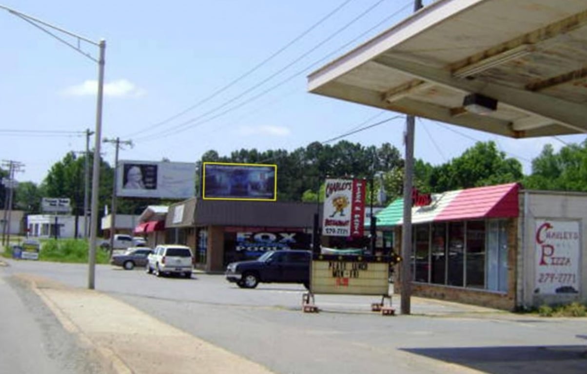 MAIN ST W/S O.6 MI S/O RACE P4(N)[R] Media