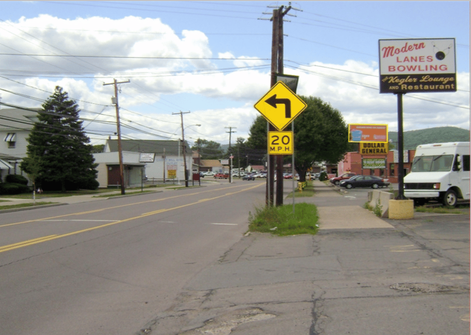 EXETER - RT 11 @ DISCOUNT WAREHOUSE F/N Media