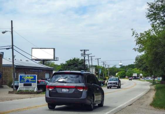 Location photo for W State Rte 22 near STONE HILL CENTER (Fox River Grove)