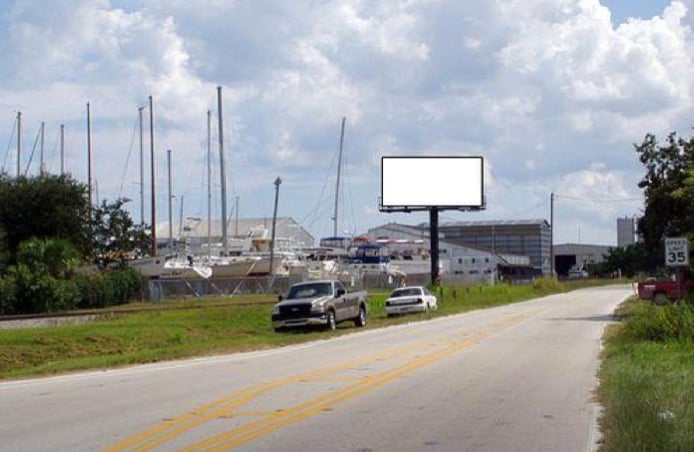 Location photo for Old Dixie Hwy near Fort Pierce Downtown KOA Journey (Fort Pierce)