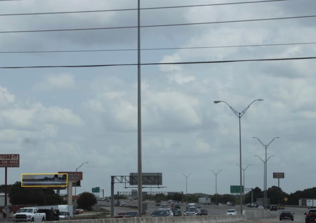 I-20 1000' W/O MANSFIELD HWY. N/S Media