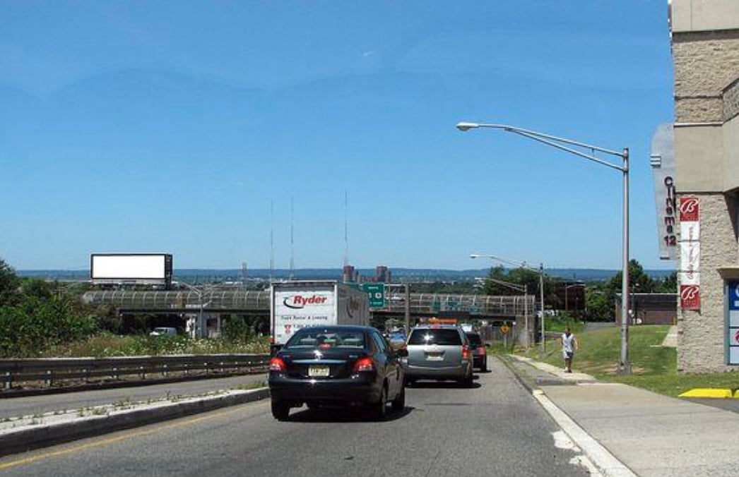 Location photo for Grand Ave near 30th St at JFK Blvd (North Bergen)