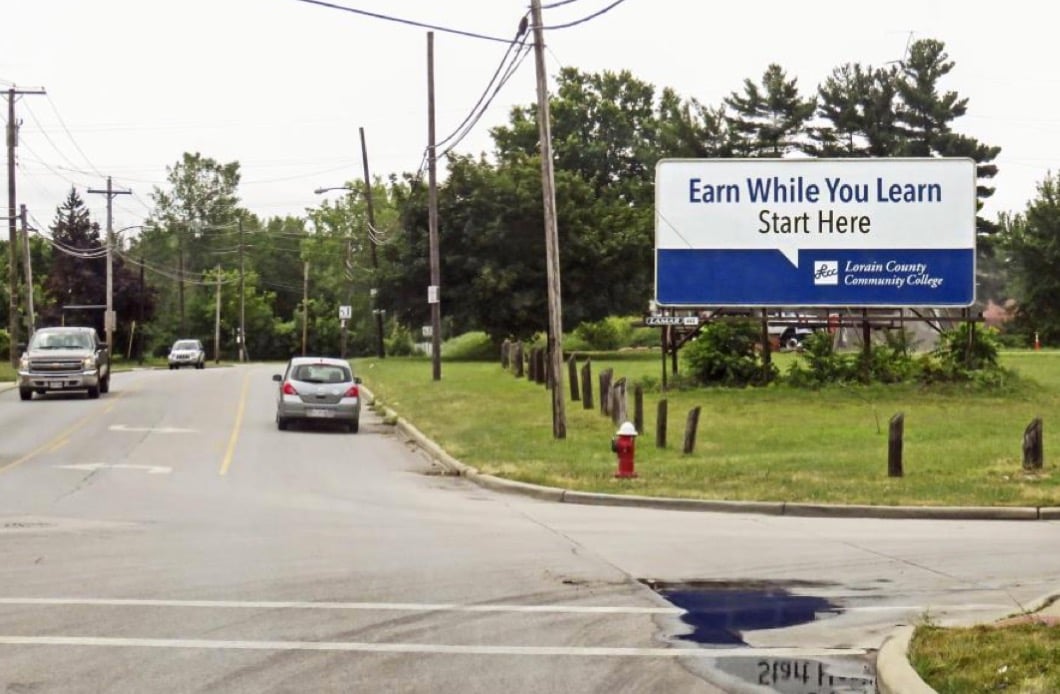 Location photo for Elyria Ave near Broadway Avenue / 39th Street (Lorain)