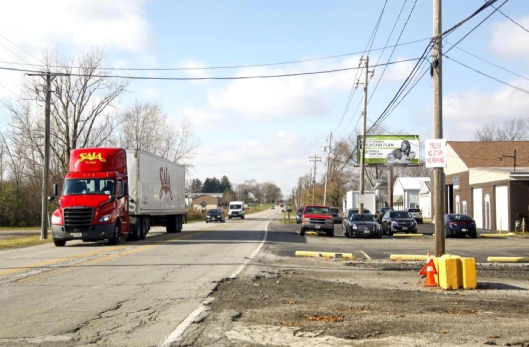 Location photo for Lowell St NL .5mi E/O Murray Ridge Rd E/F