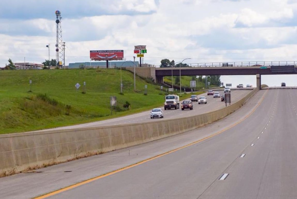 Location photo for Overland Dr NW near 37 Ave NW at the Vue N Apts (Rochester)