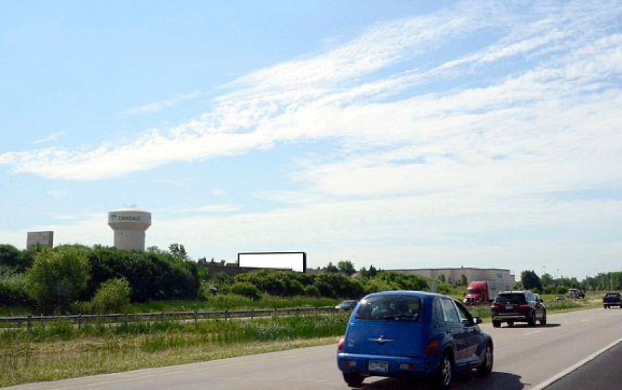 Location photo for 15th St N near Hy-Vee Pharmacy (Oakdale)