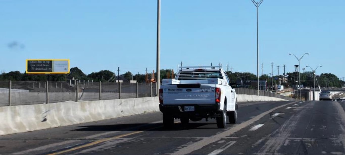 SH-360 W/S 750' N/O LAMAR, W/S Media