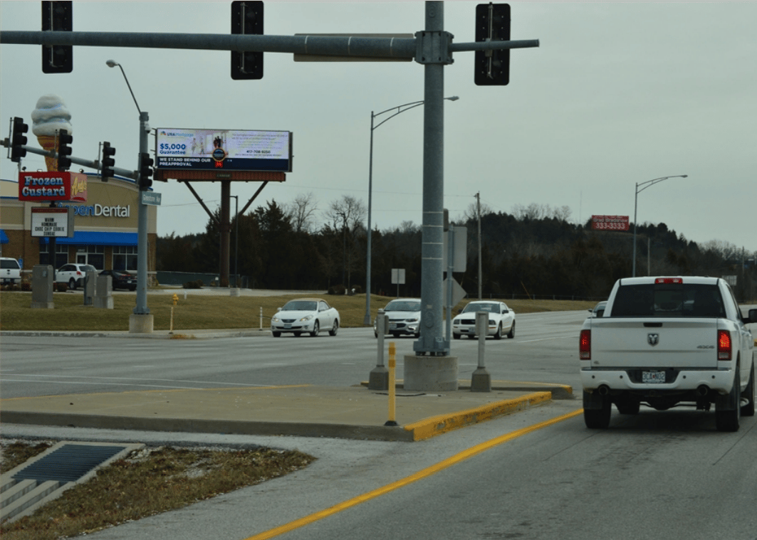 E/S GLENSTONE .1 MI N/O JRFWY F/N Media