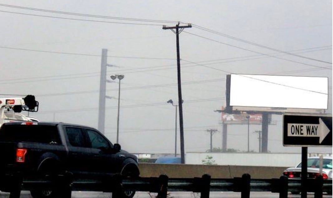 Location photo for Loop 410 WS 100ft S/O I-35 N F/S - 1