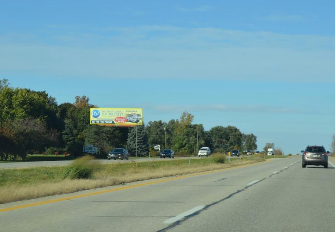 US-127 3 MI S/O ITHACA W/S F/S Media