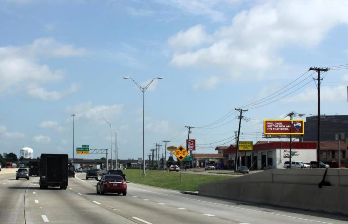 US 75, ES, AT 1800 N. CENTRAL EXPY E/S Media