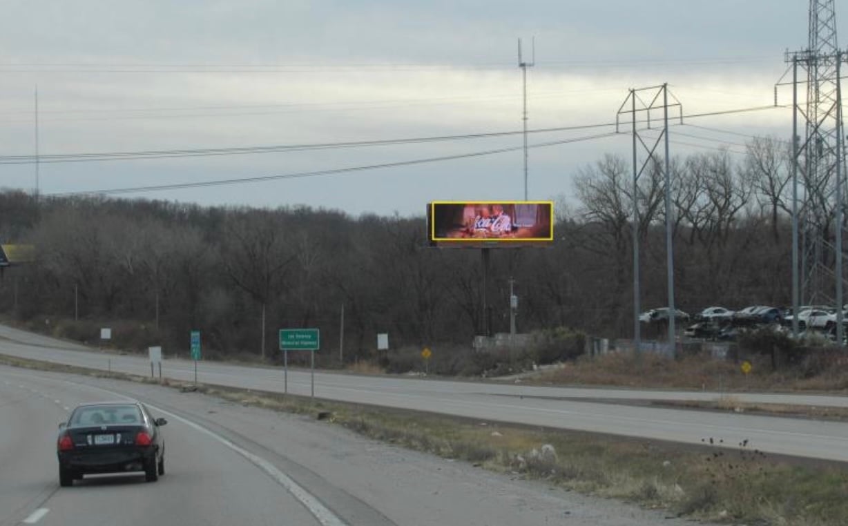 Location photo for Winchester Ave near Aviation Institute of Maintenance, East Side (KCMO)