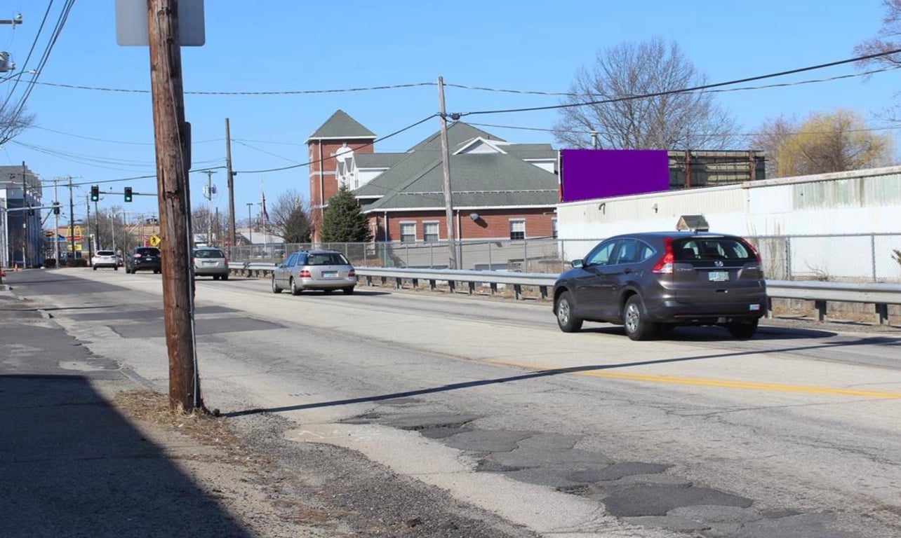 N/S 111 & E Hollis & Hudson F/E Media