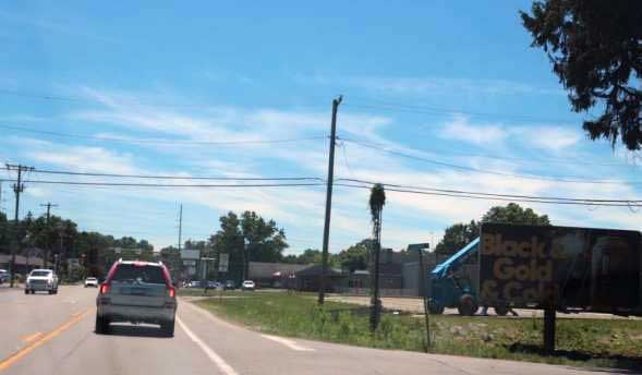 Wilmington Rd s/o Ludwig Rd N/F Media