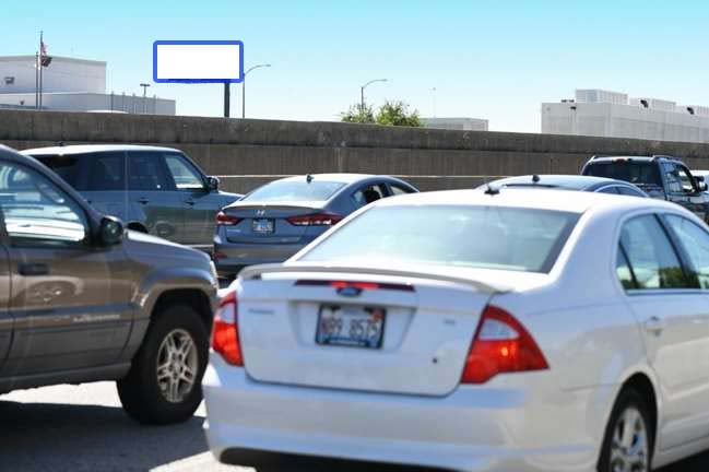 Eisenhower (I-290) 600' e/o Central S/L F/E Media