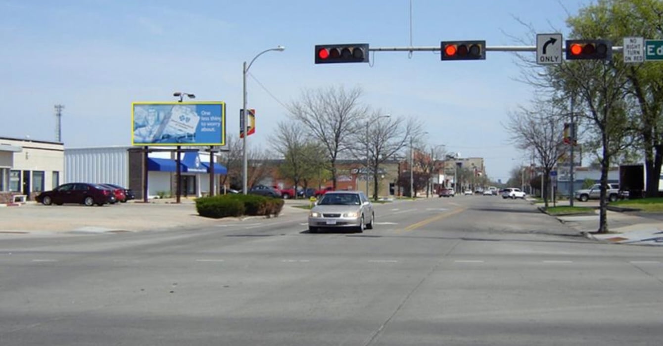 712 WEST 3RD NSFW Media