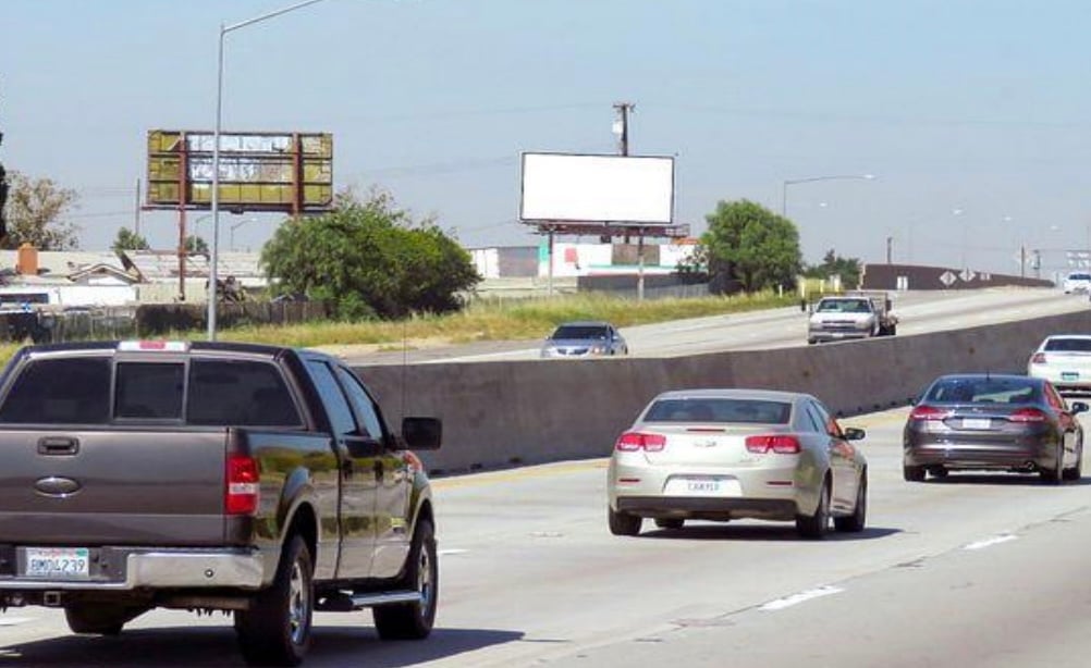 Location photo for Pomona Frwy SS 130ft E/O Soto F/E - 2