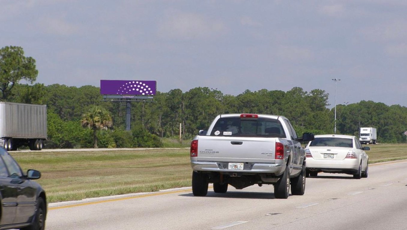 I-95 8976.00 ft N/O Orange Ave W/S F/S Media