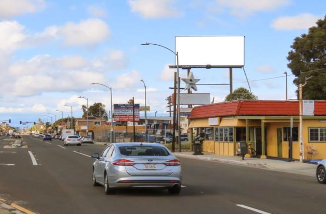 Location photo for Western Ave & Plaza del Amo (Los Angeles County)