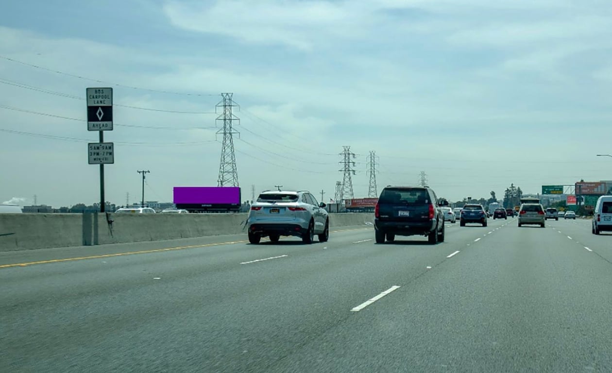 Us 101 2000 ft N/O Whipple E/S F/N Media