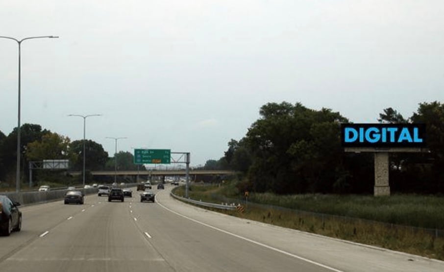 Location photo for Mulberry Ln near Kent St & Harriet Ave (St Paul)