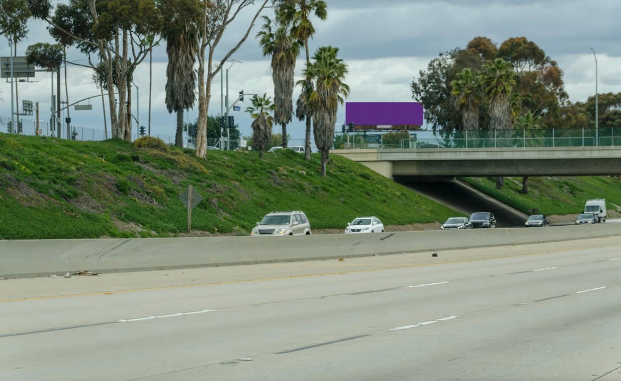 Newport Fwy W/L N/O Fair F/S Media